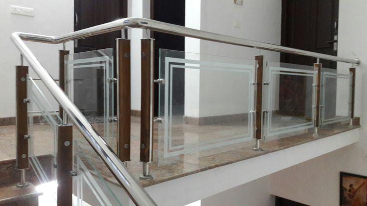 SS Hand Railing With Glass_01